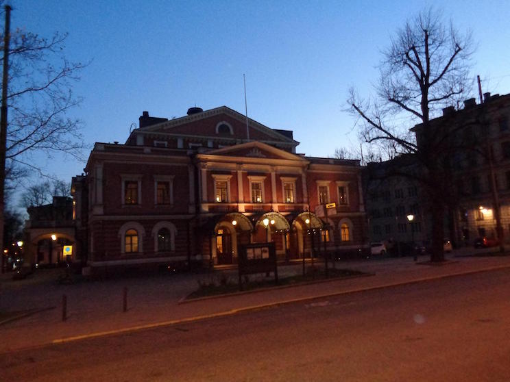 Bailar&iacute;n nicarag&uuml;ense se destaca en Teatro Alejandro de Helsinki